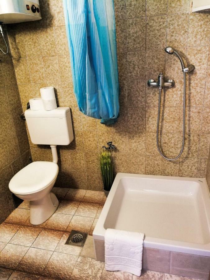 Apartman Damir Sumartin Exterior foto